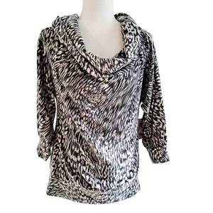 Top polar con cuello de capucha y estampado animal Willow Drive - Imagen 1 de 6