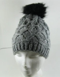 Sombrero Módena $24 Nuevo con Etiquetas Gris Negro T155 Tejido Cálido Invierno Pom Gorro Talla Única WS15 - Imagen 1 de 3