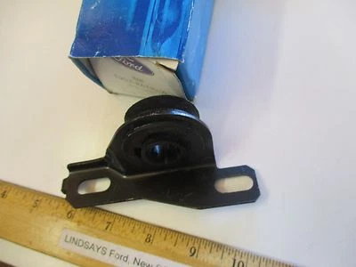 FORD 1988/1989 TAURUS, MERCURY SABLE RH UPPER RADIATOR BRACKET NOS FREE SHIPPING - Image 1 of 3