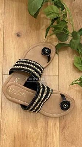 White Pearl Embroidered Jutti - Bild 1 von 6