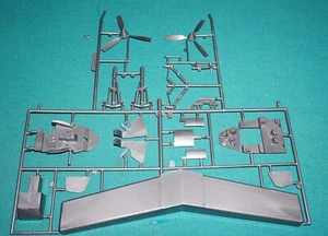B-36 Peacemaker Monogram 1/72 Props Wing Brace Etc. - Picture 1 of 1