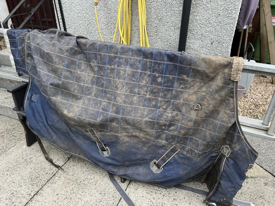 Mark Todd - 6.9” standard neck lightweight turnout. Navy check - Image 1 of 3