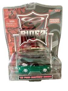 Maisto G-Ridez 1993 Ford Mustang Cobra, RARE Open Hood Detailed Engine Green1:64 - Picture 1 of 7
