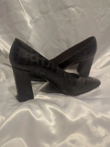 Stuart Weitzman Ladies Crocodile Print Shoes - Picture 1 of 6