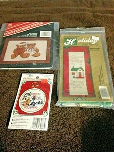 KREUZSTICH-SET POSTEN VON 3 NEUEN KOMPLETTEN FEIERTAGSSETS WEIHNACHTSSCHMUCK - Bild 1 von 5