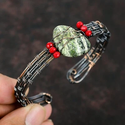 Brazalete Brazalete Verde Suizo Piedra Ópalo Rojo Coral Cuentas Boho Envuelto Alambre Cobre Foto 1 de 4