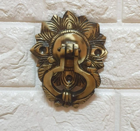 Brass Flower Pattern Vintage Finish Door Knocker Showpiece Home Decor Cover