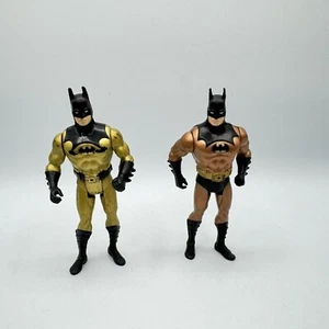 Menge 2 Vintage 1990 Kenner DC Comics Batman Gold Anzug Figuren Tec Shield Aero - Bild 1 von 6