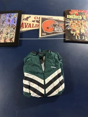 复古绿色 90 年代阿迪达斯风衣。 XL 码 — 第 1/2 张图片