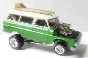 Johnny Lightning Zingers CustomSurf Rods '65 Chevy Suburban Zinger 1:64 Redline - Bild 1 von 12
