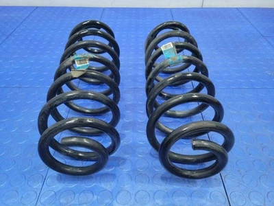 07-14 Cadillac Escalade Rear Suspension Coil Springs Set of Two OEM 25783732 - Image 1 of 4