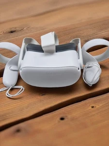 Oculus Meta Quest 2 128GB advanced all-in-one VR Headset with Controllers - Picture 1 of 3