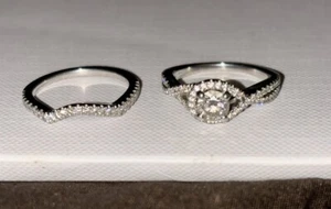 Women’s 0.53 Carat Diamond Platinum Wedding Band Set - Size 6 - Picture 1 of 9