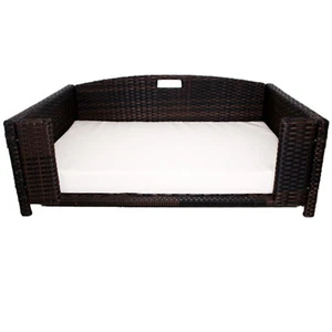 Rattan Medium Rectangular Pet Bed Indoor/Outdoor Rattan - Picture 1 of 8