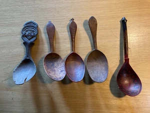 5 Vintage antique folk carved wood spoons - Picture 1 of 10