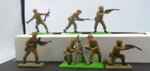 Gran Bretaña Detalle 54mm Equipo de Mortero Británico y Cinco Ejércitos Británicos Diferentes - Imagen 1 de 3