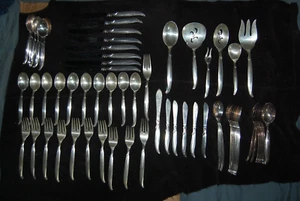 Vintage Set 1847 Rogers Flair Silverplate Flatware 72 Pieces  - Picture 1 of 6