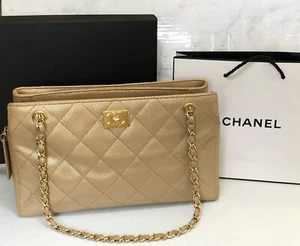 Vintage CHANEL CC Quilted Matelasse Chain Leather Turn Lock Tote Authentic COA - Picture 1 of 11