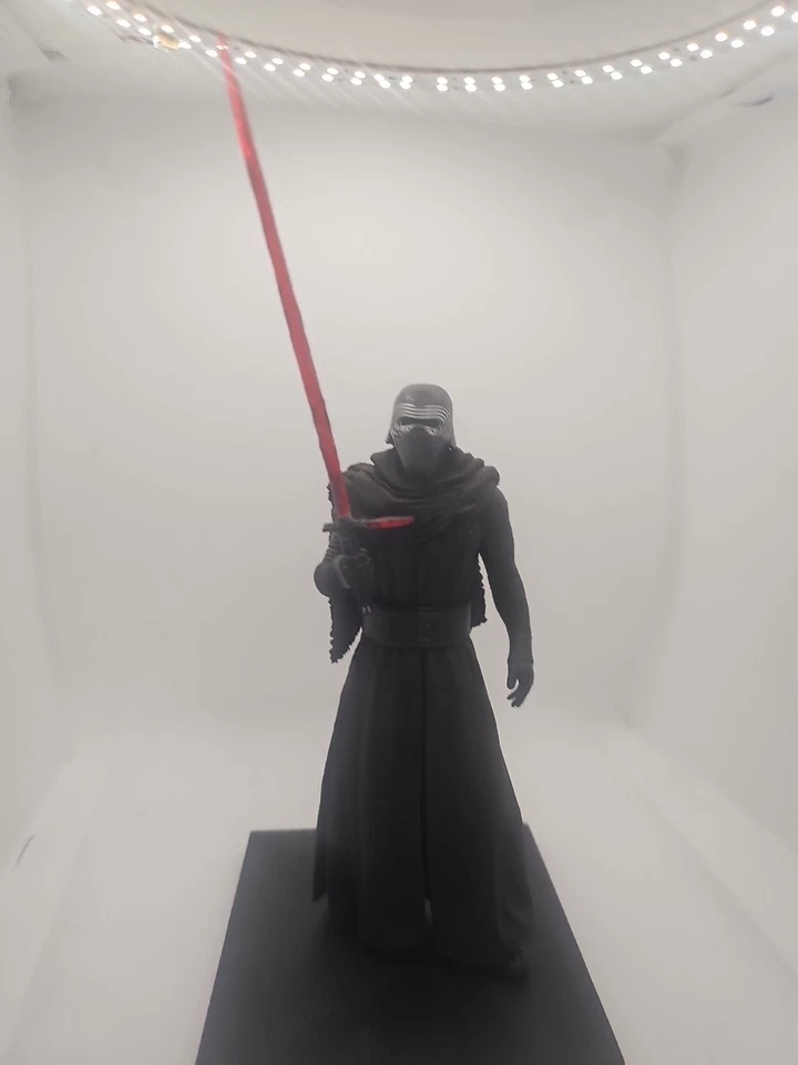 Star Wars Kylo Ren Kotobukiya 1:10 Scale Pre-Painted Model Kit NEW IN BOX  - Image 1 of 4