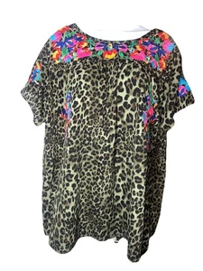 See and Be Seen Womens L embroidered Cheetah Animal Print T Shirt Blouse  Nwot - Picture 1 of 9