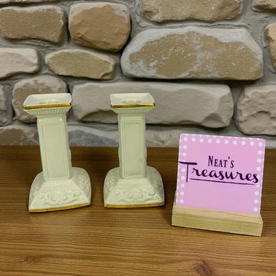 Пара держателей для свечей высотой 6 дюймов с тиснением цветочный кремовый золотой цвет квадратное основание - Изображение 1 из 4