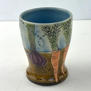 Karla Yauchler Studio Pottery Tumbler Garden Cup Artisan Handmade Sgraffito Art - Picture 1 of 9