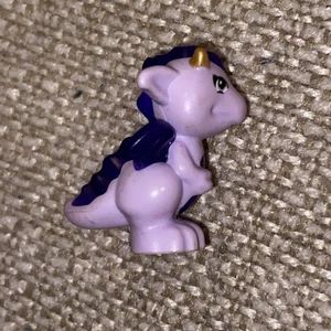 Lego Baby Dragon Fledge Minifigure 26090pb02 41171 Elfi CMF Lotto Raro Ritirato - Foto 1 di 3
