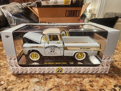 1:24 M2 Machines 1958  Chevrolet Apache Cameo Moon Speed Shop Chase 1/750  - Image 1 of 4
