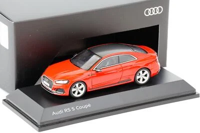 1:43 Spark Audi RS5 cupé Misano rojo 2017 versión distribuidor