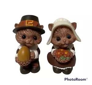 Vtg Hallmark Pilgrim Chipmunk Salt & Pepper Shakers Plastic Thanksgiving Unused - Picture 1 of 7