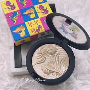MAC Lunar New Year Extra Dimension Skinfinish Highlighter- Double Gleam Goldfish