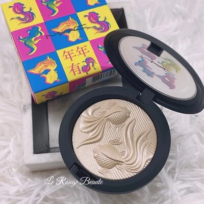MAC Lunar New Year Extra Dimension Skinfinish Highlighter- Double Gleam Goldfish - Image 1 of 4