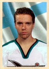 2001-02 Parkhurst Waving the Flag #15 Miikka Kiprusoff