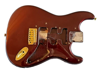 Squier 40 Aniversario Stratocaster Edición Dorada Cuerpo Rojo Rubí con Trémolo Foto 1 de 4