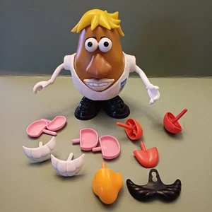 Mr Potato Head Official England Hasbro Missing Ball, plus viele zusätzliche Teile  - Bild 1 von 14