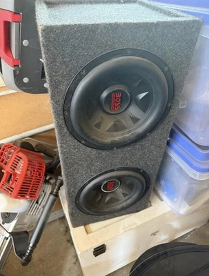 2 subwoofers boss de 10 pulgadas, comprados hace un año y nunca usados, probados y suenan muy bien Foto 1 de 3