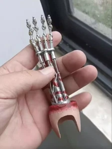 1/4 Terminator T2 T800 Mechanical Arm for 18in Figure Only Accessory (No Figure) - Picture 1 of 5