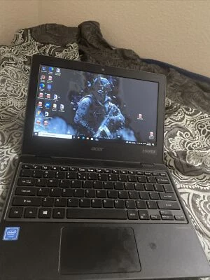 Acer TravelMate NTB 11,6 pulgadas (128 GB, Intel Celeron, 1,10 GHz, 4 GB)... Foto 1 de 2