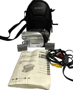 Sony HandyCam DCR-DVD92 Digital Video Camcorder Untested 2 Batteries Guide - Picture 1 of 11