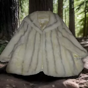 VTG 70's SEARS "The Fashion Place" Womens Faux Fur Coat Poncho Wrap White Classy - Picture 1 of 12