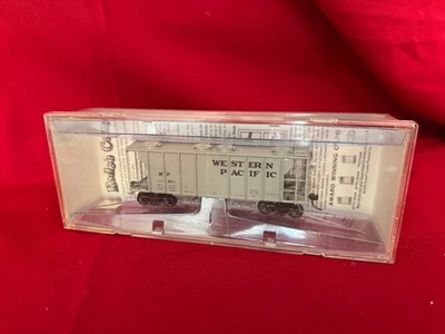 HO Scale Kadee 8213 Western Pacific 2-Bay Covered Hopper #11301 NEW - Image 1 of 2