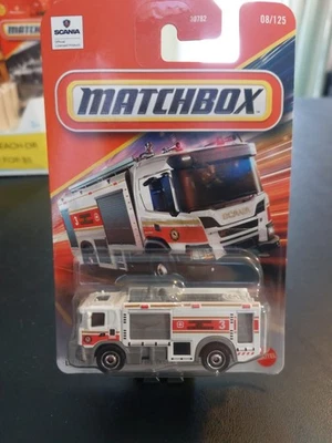 Camión de bomberos Matchbox Scania XT 2021, sin abrir, en buen estado  Foto 1 de 3