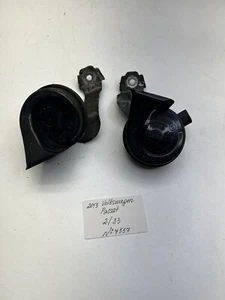 2012-2015 Volkswagen Passat Front Left And Right High And Low Tone Siren OEM. - Picture 1 of 9