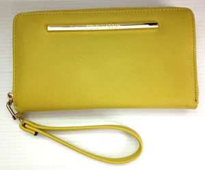Steve Madden BZippy Lemon Yellow Zip Around Wallet Wristlet 8x5x1 Gently Used - Picture 1 of 7