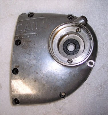 DUCATI 250 CUBIERTA DE DISTRIBUCIÓN BOMBA DE ACEITE 5 VELOCIDADES MONZA BISEL SINGLE DIANA MK3 SCRAMBLER Foto 1 de 4