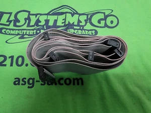CÂBLE SCSI INTERNE 50 broches - 6 connecteurs - 5 appareils - 56" - Photo 1/1