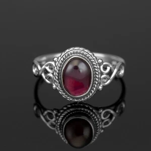 Anillo de granate rojo de plata esterlina 925 corte ovalado joyas regalo - Imagen 1 de 6