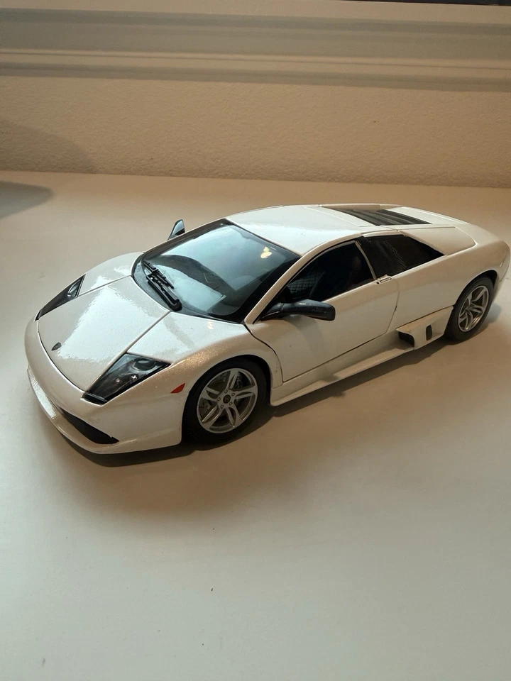 Lamborghini Murcielago blanco diecast escala 1/18 Maisto Foto 1 de 4