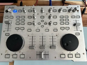 Hercules RMX Konsole DJ Mix Controller - nicht funktionsfähig schaltet ***** - Bild 1 von 8