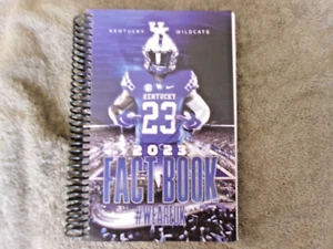 KENTUCKY FOOTBALL MEDIA GUIDE 2023 Anuario Programa Mark Stoops Libro de Prensa Anuncio del Reino Unido - Imagen 1 de 5